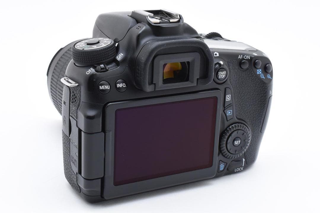 キャノン EOS 70D☆手ぶれ補正レンズ☆Wi-Fi☆一眼レフカメラ Canon EOS