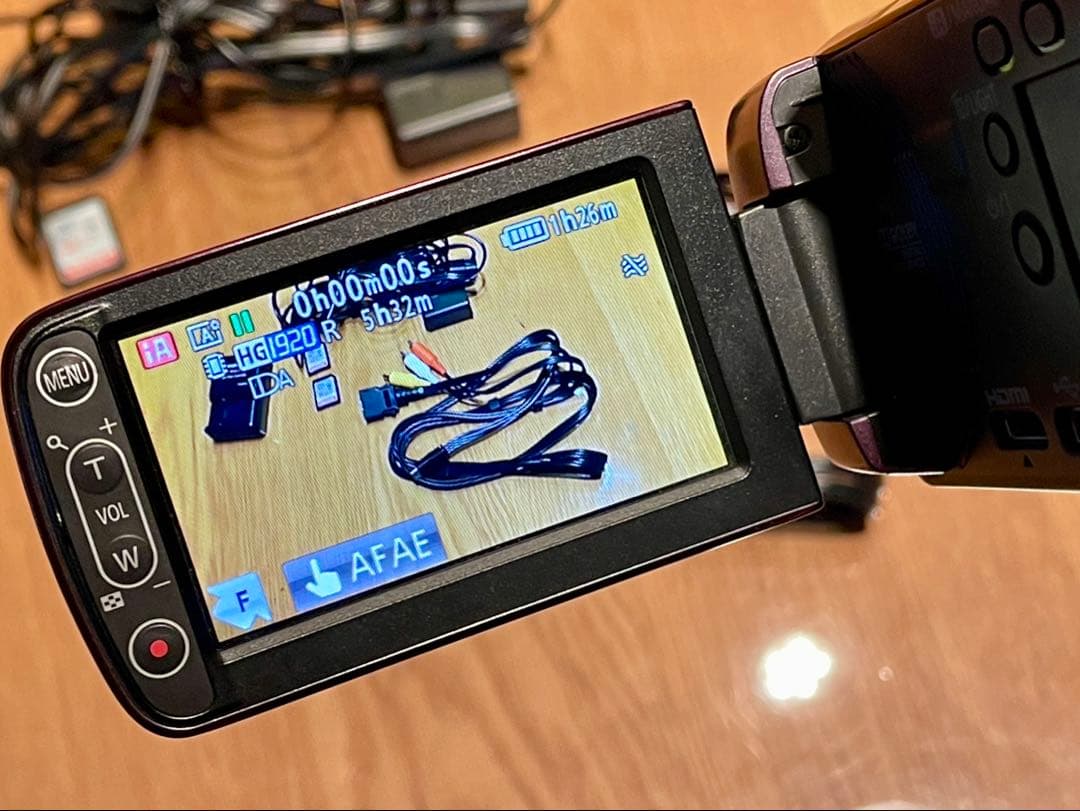 Panasonic パナソニック HDC-TM35 ビデオカメラ 電池2個付き