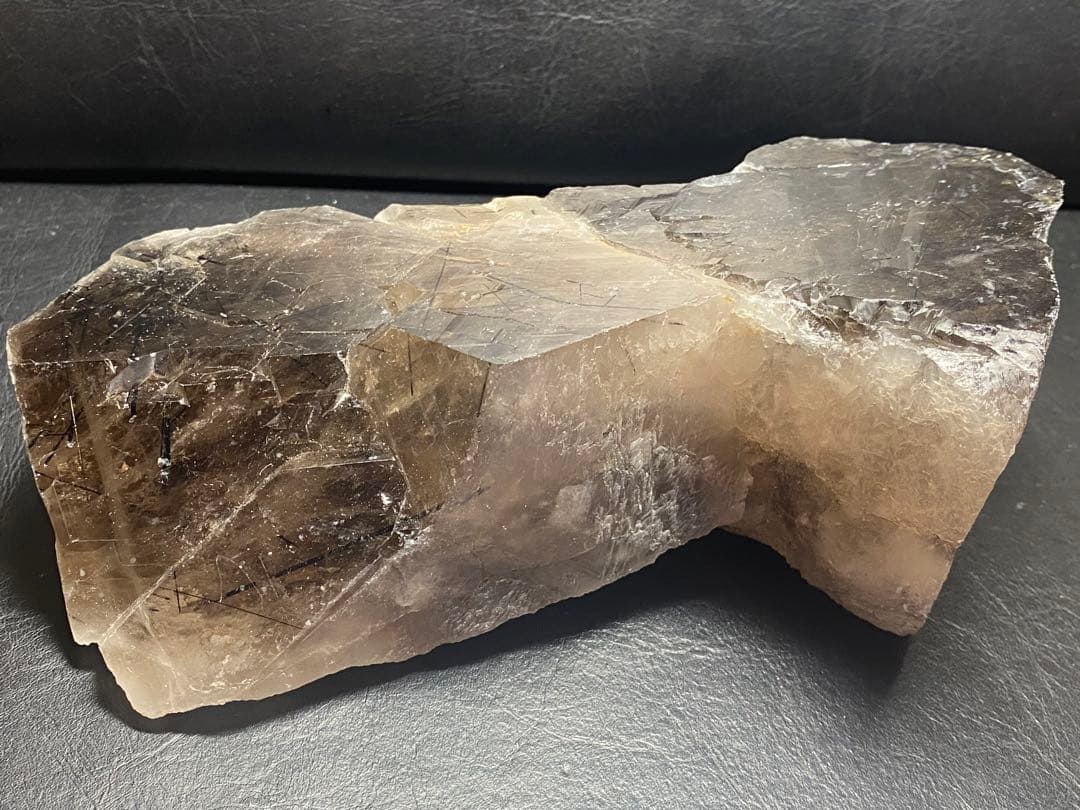 ザギ水晶 ザギマウンテンクォーツ 1914g