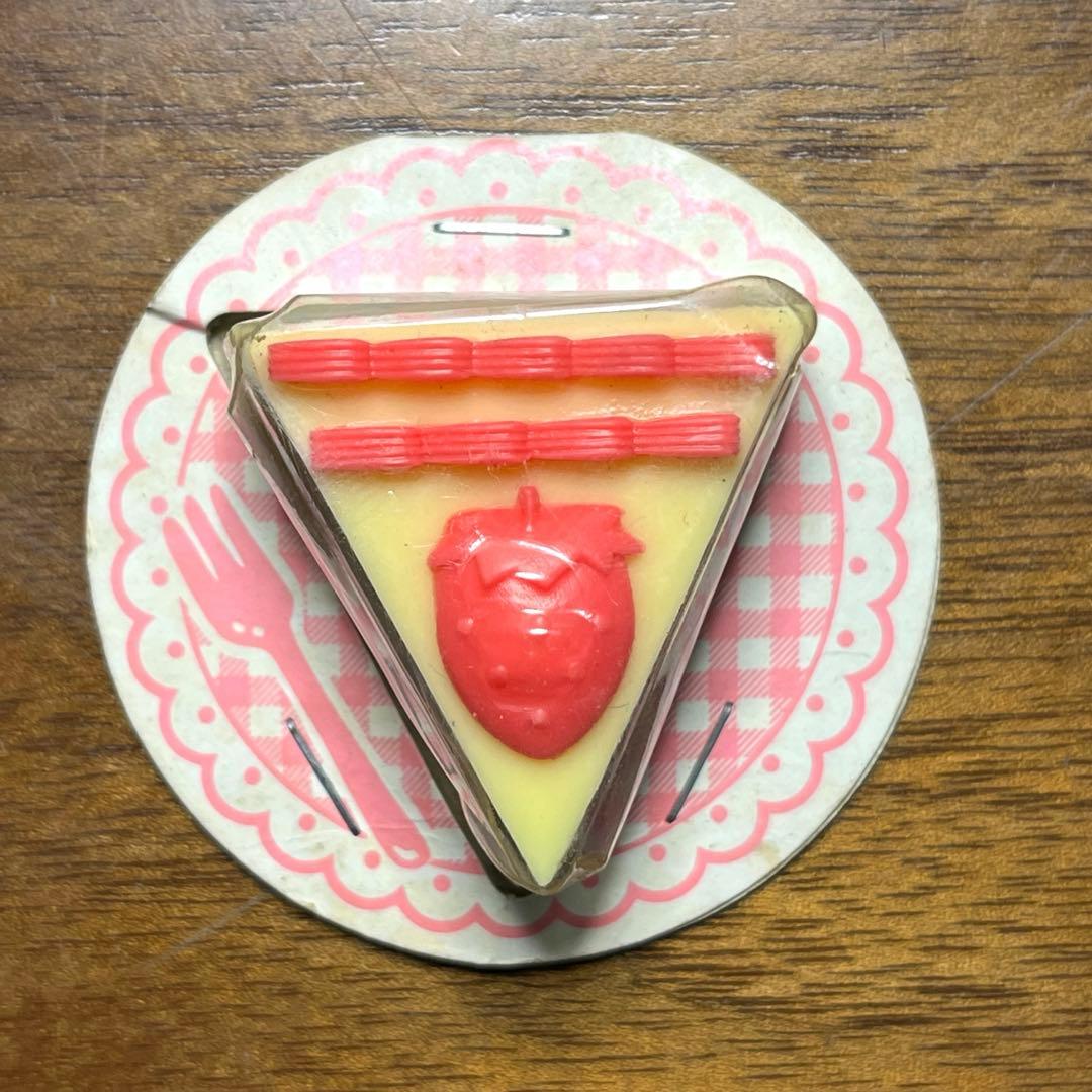 昭和レトロ　クツワ　ショートケーキ 消しゴム 未使用　日本製