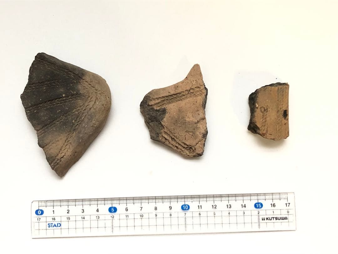 縄文時代の板状土偶のかけら 縄文時代の板状土偶のかけら - メルカリ