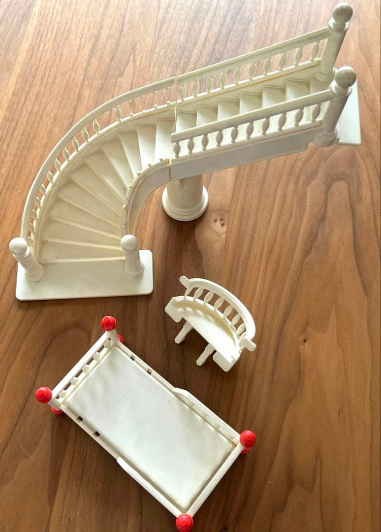 ♡2階建の白いおうち チーちゃんマンション♡ 昭和レトロ - メルカリ