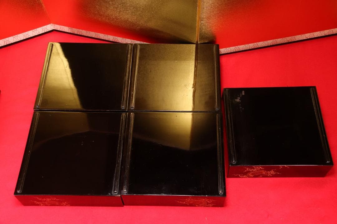 時代 輪島塗 五段重 金蒔絵 梨地 螺鈿 重箱 木製