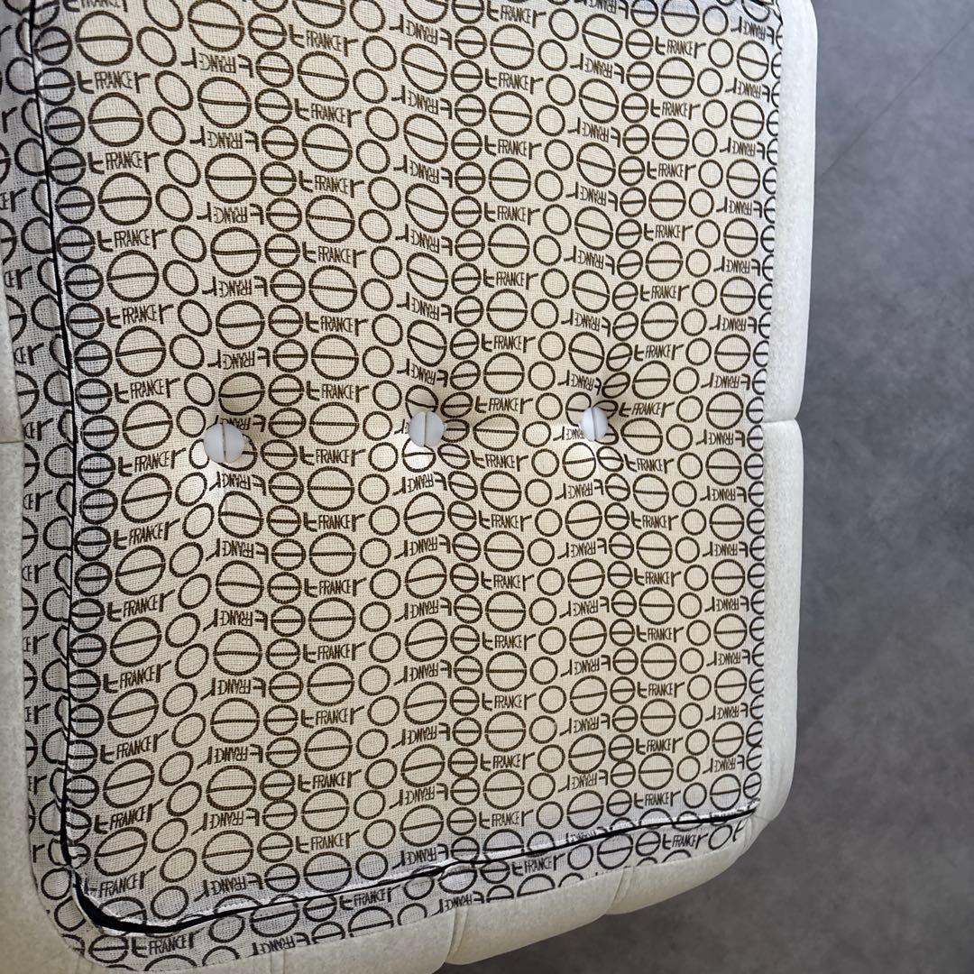 リーンロゼ 50周年限定　トーゴ パフのみ アイボリー ウレタン素材