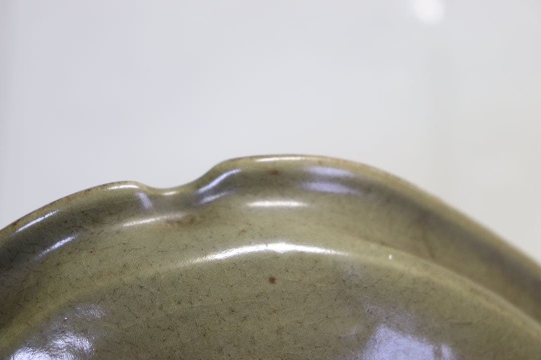 青磁 牡丹紋倭角皿 竜泉窯 送料込み1212