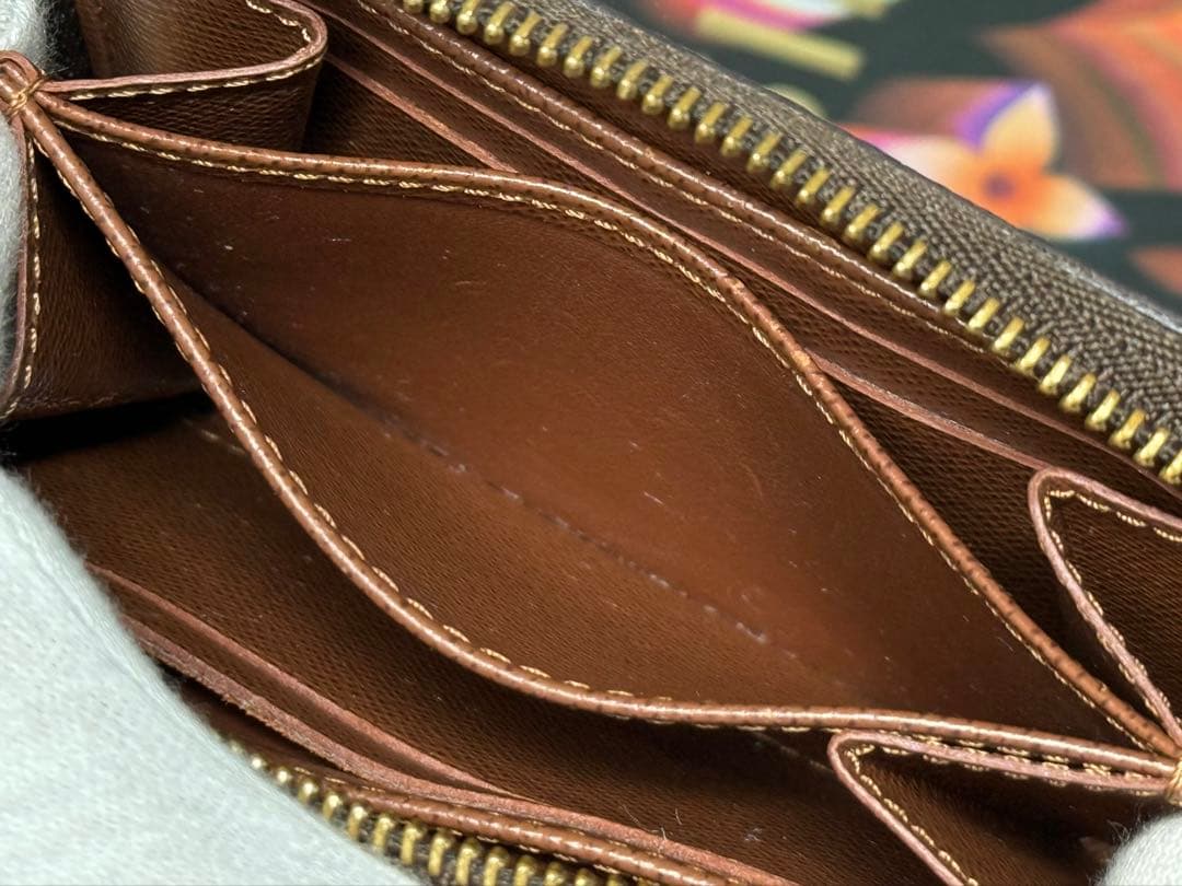 極美品！LOUIS VUITTONルイヴィトン　ジッピーパース　小銭入れ