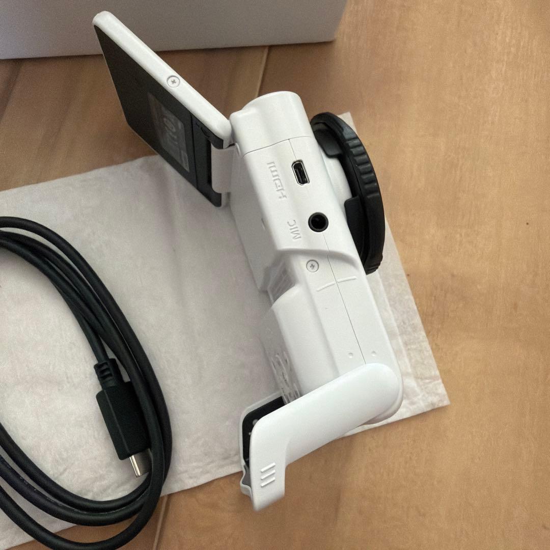 Canon パワーショット V10 ホワイト おまけ付き