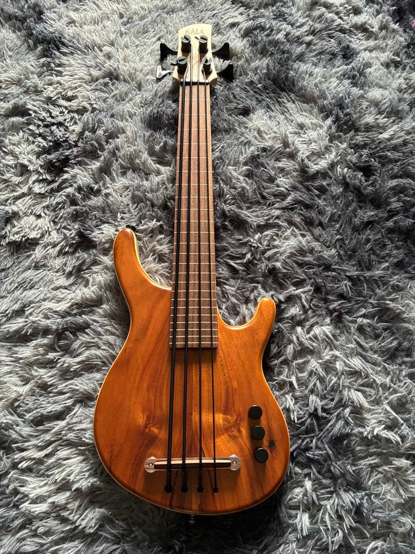 ベース KALA California U-BASS Hawaiian Fretless UB4-KOA-FL-37510124_1_grande.