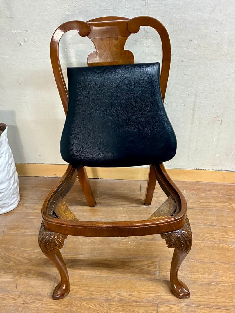 管445☆イギリス製☆Lloyd's Antiques☆クィーンアンチェアー クイーン