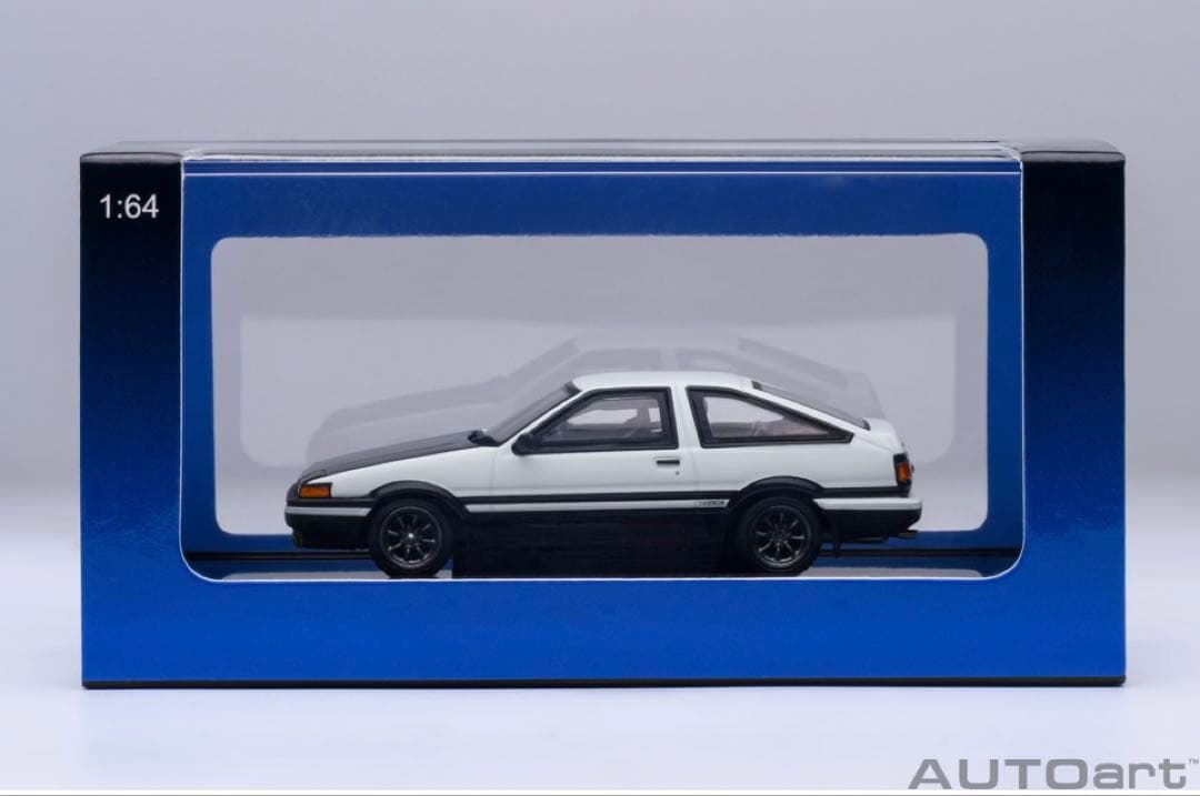 AUTO art頭文字D トレノAE86 ファイナルバージョン　1/64ミニカー