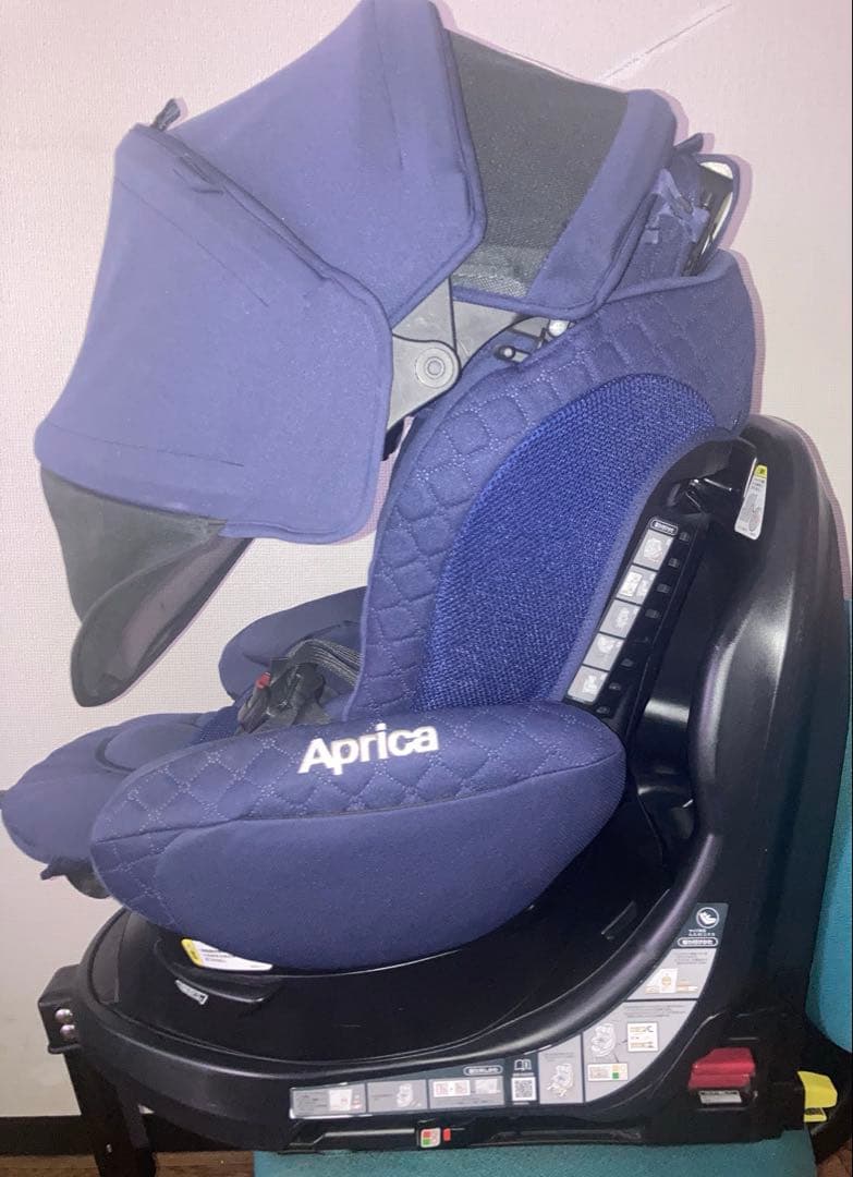 ゆうゆ⭐︎⭐️【可変式】フラディアグロウプレミアムISOFIXチャイルドシート