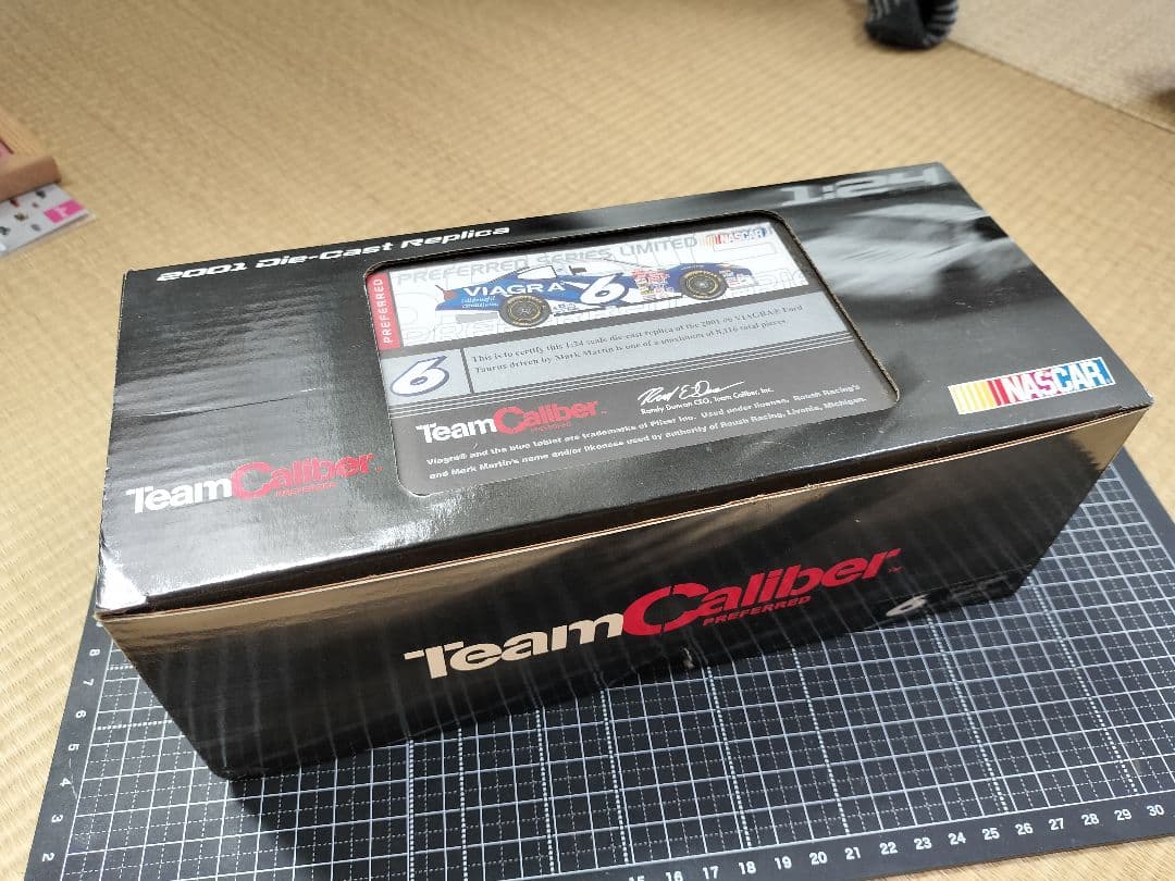 1/24 ナスカー　フォード　トーラス ＦＯＲＤ NASCAR　VIAGRA