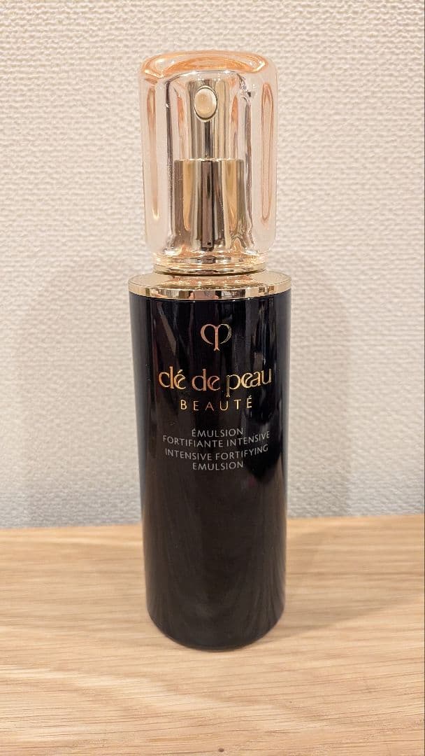 クレ・ド・ポー ボーテ エマルションアンタンシヴN - メルカリ