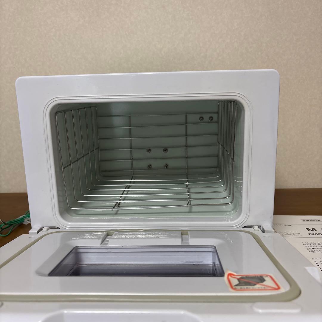 おしぼり温冷庫 MOCA OMOTENASHI CABI