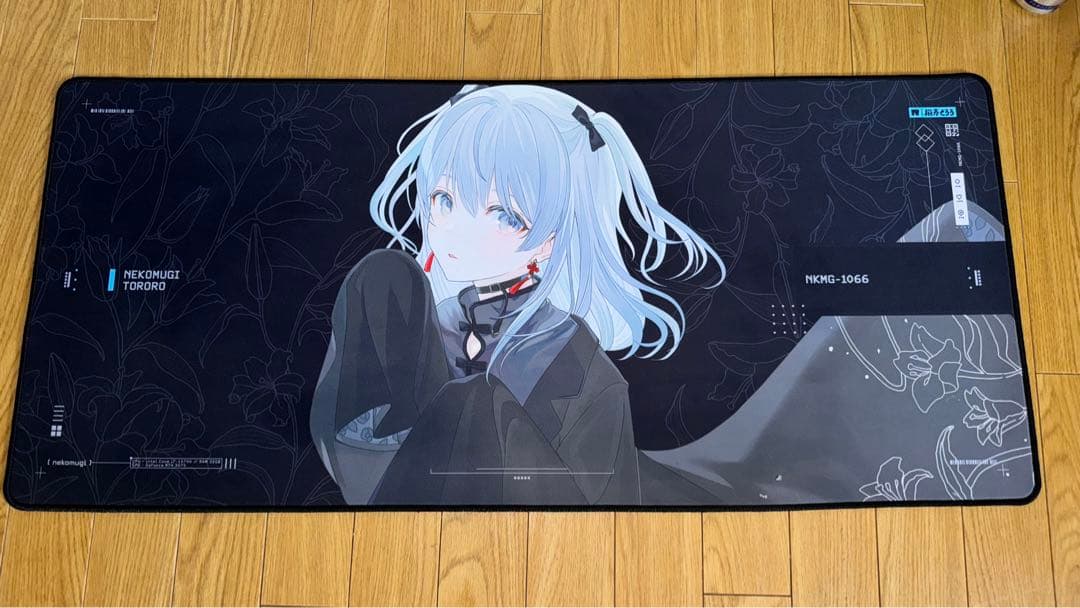 猫麦とろろ デスクマット 公式※配送料負担変更 - メルカリ