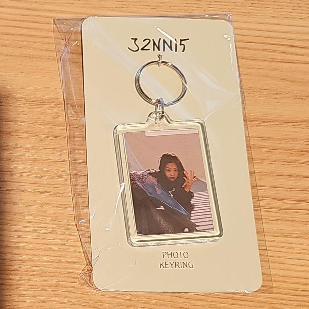 JENNIE J2NNI5 フォトキーチェーン キーホルダー ジェニ キーリング