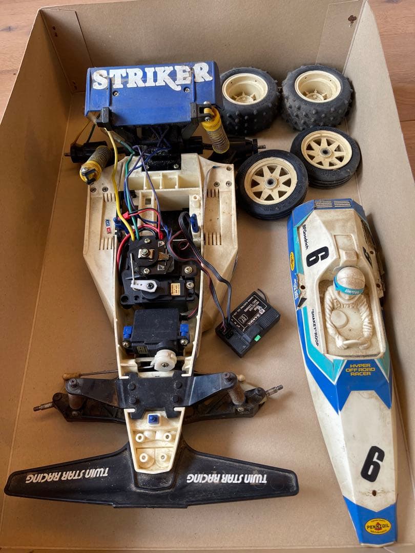 タミヤ RCカー　Striker (ジャンク)