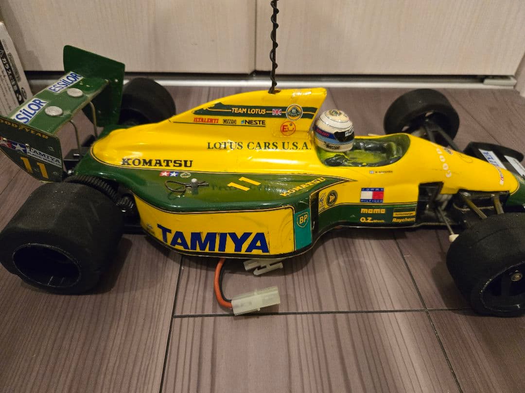 【タミヤ】F1ラジコンセットKOMATSU