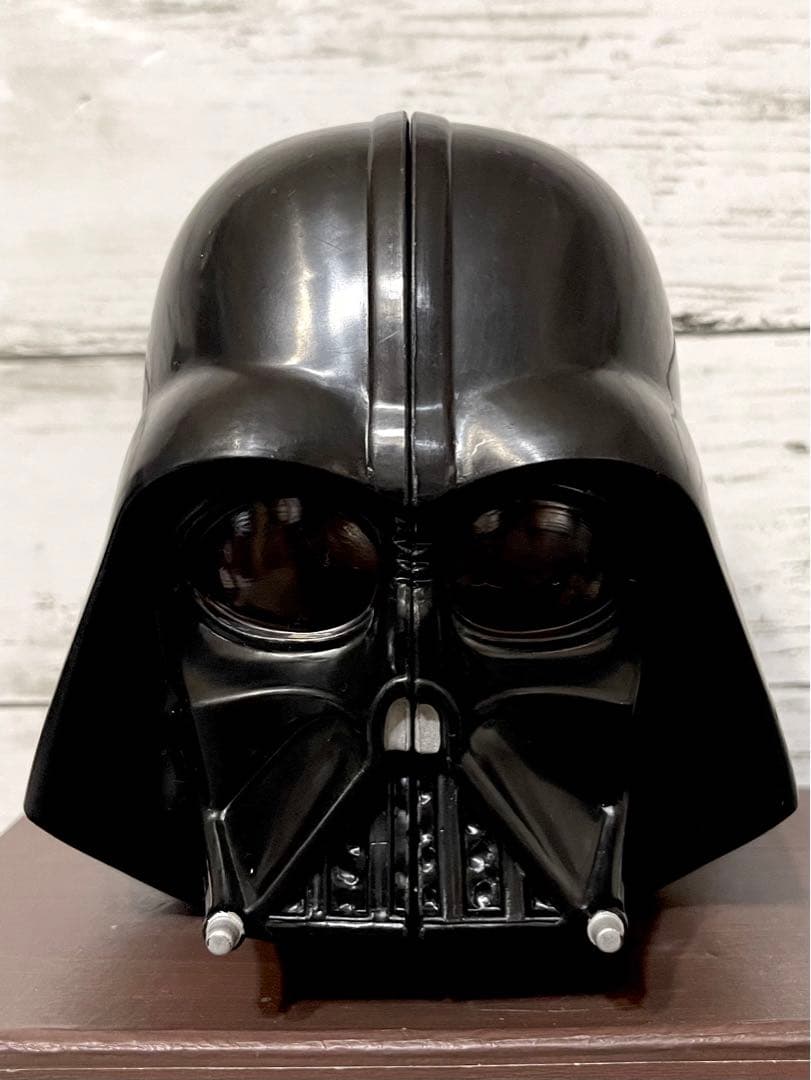 スターウォーズ　エピソード3 ダースベイダーヘッドケース入りフィギュアセット