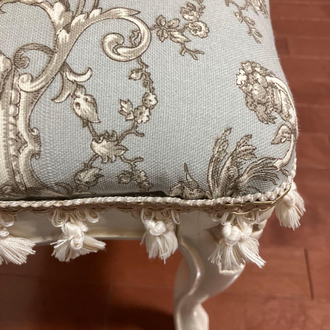 アンティーク調 白 椅子 スツール トワルドジュイ柄座面 ハンドメイド