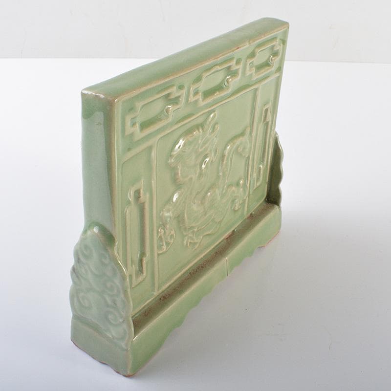 中国　龍泉窯　青磁　雲龍文　硯屏　M　R6299