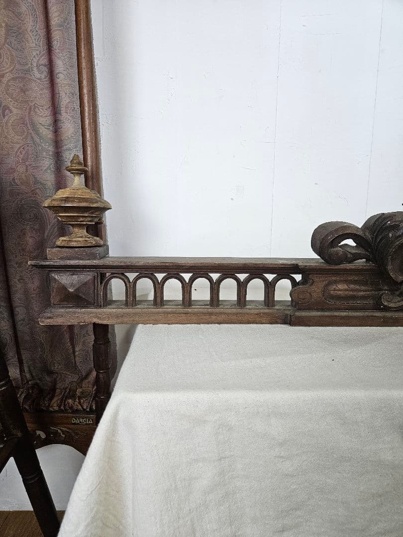 フランスアンティーク 木彫りのキャビネット装飾 レリーフ 木製 ミラー