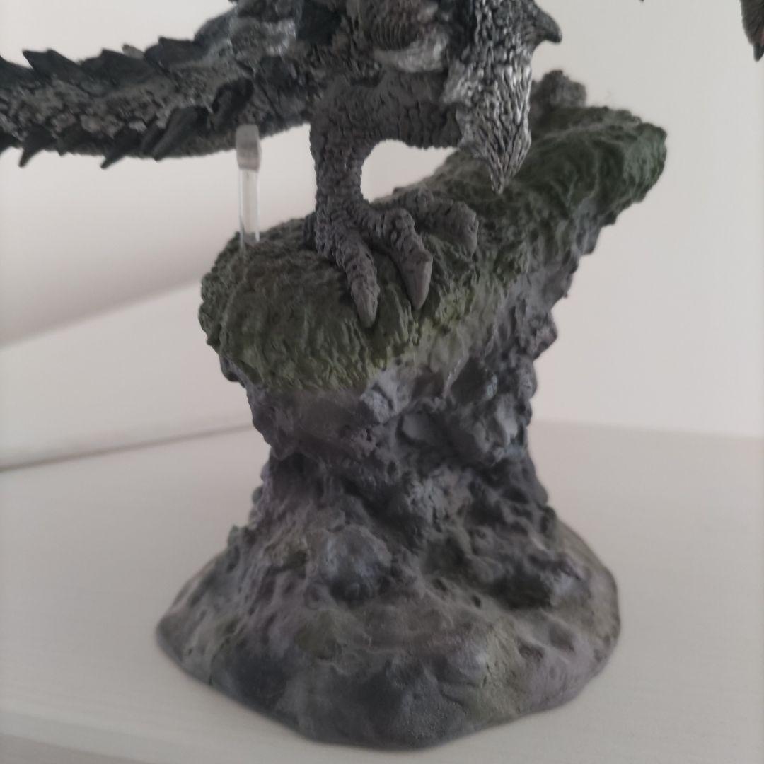 クリエイターズモデル リオレウス 希少種　モンスターハンター　銀【おまけ付き】