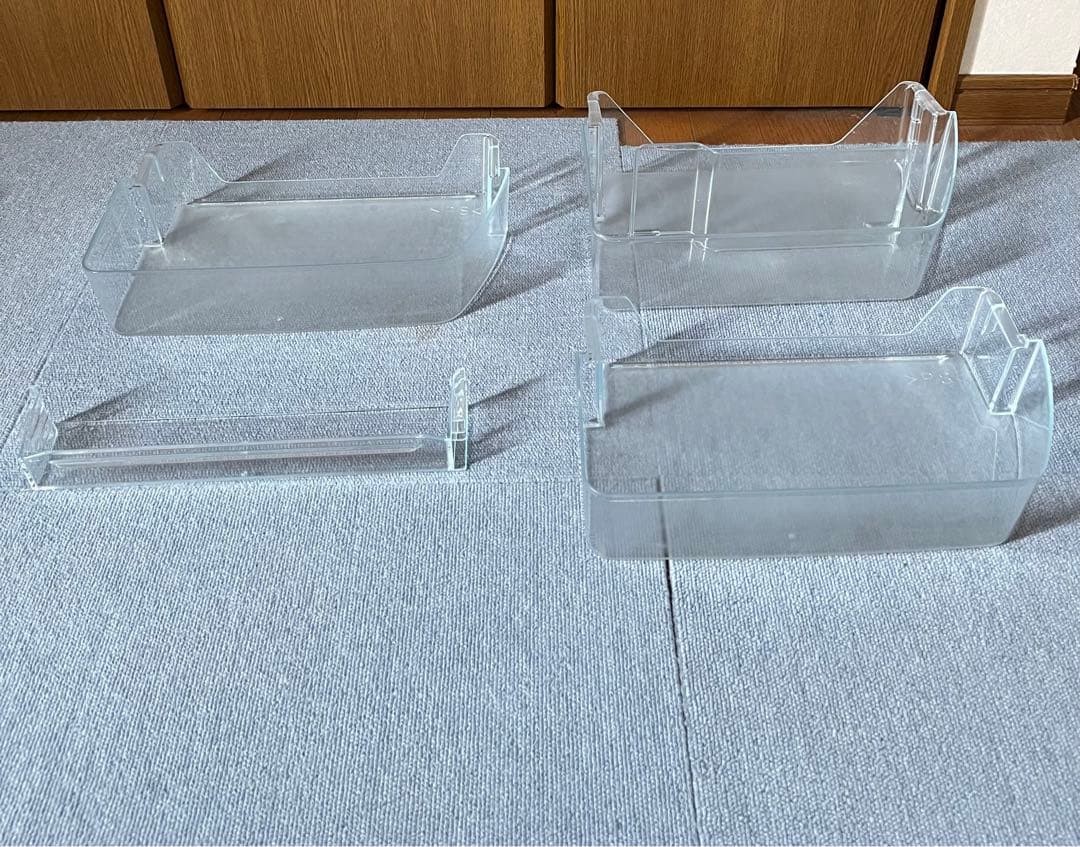 J*k様 Panasonic 冷蔵庫 ボトル棚左右8点セット パーツ部品