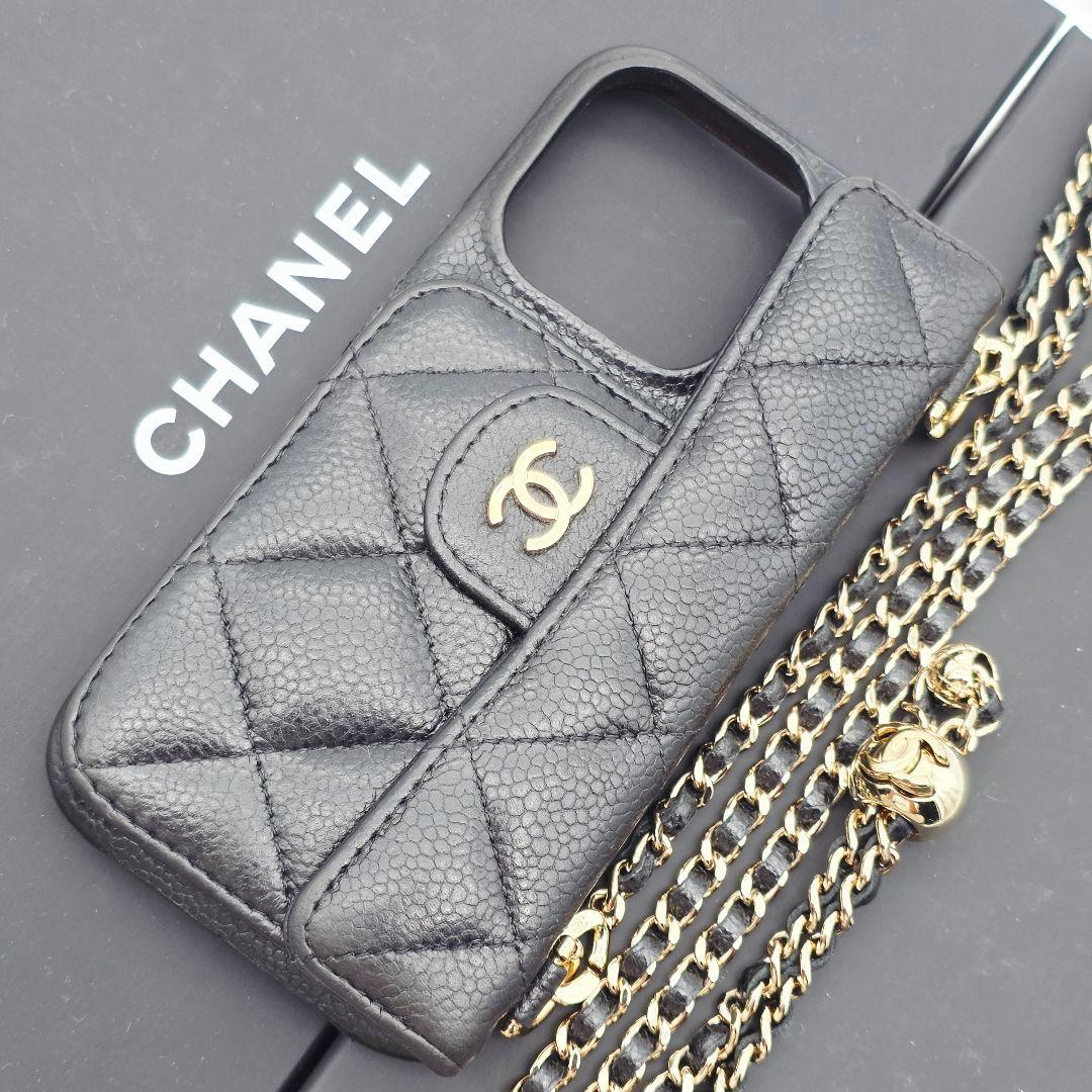 CHANEL iphone15proケース マトラッセ チェーン レザー CHANEL iphone15proケース マトラッセ チェーン レザー シャネル