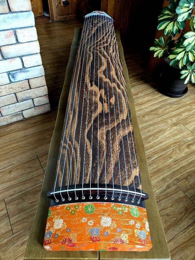 琴　和楽器　弦楽器 13弦　すだれ彫り　美木目