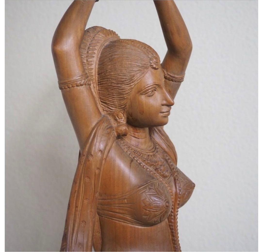 送料無料 時代物 老山白檀香木インド白檀細密彫刻女神像高さ