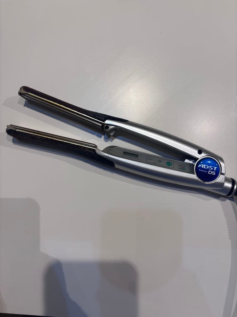 ADST DS ストレートヘアアイロン ジャンク - メルカリ