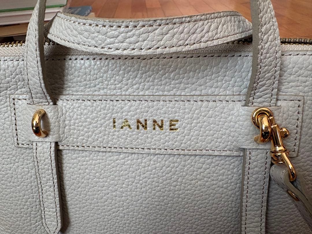 イアンヌ　IANNE◆オムレット　ショルダーバッグ