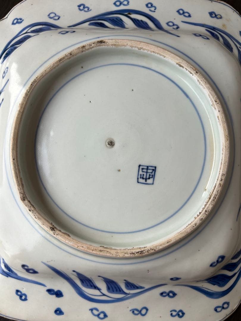 古伊万里 染付 ベロ藍 銘有 八角皿 唐草模様 山水楼閣 松絵 九谷 飾り