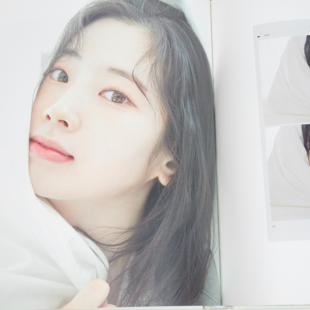 TWICE ダヒョン「Yes, I am Dahyun.」1st ソロ写真集 - メルカリ