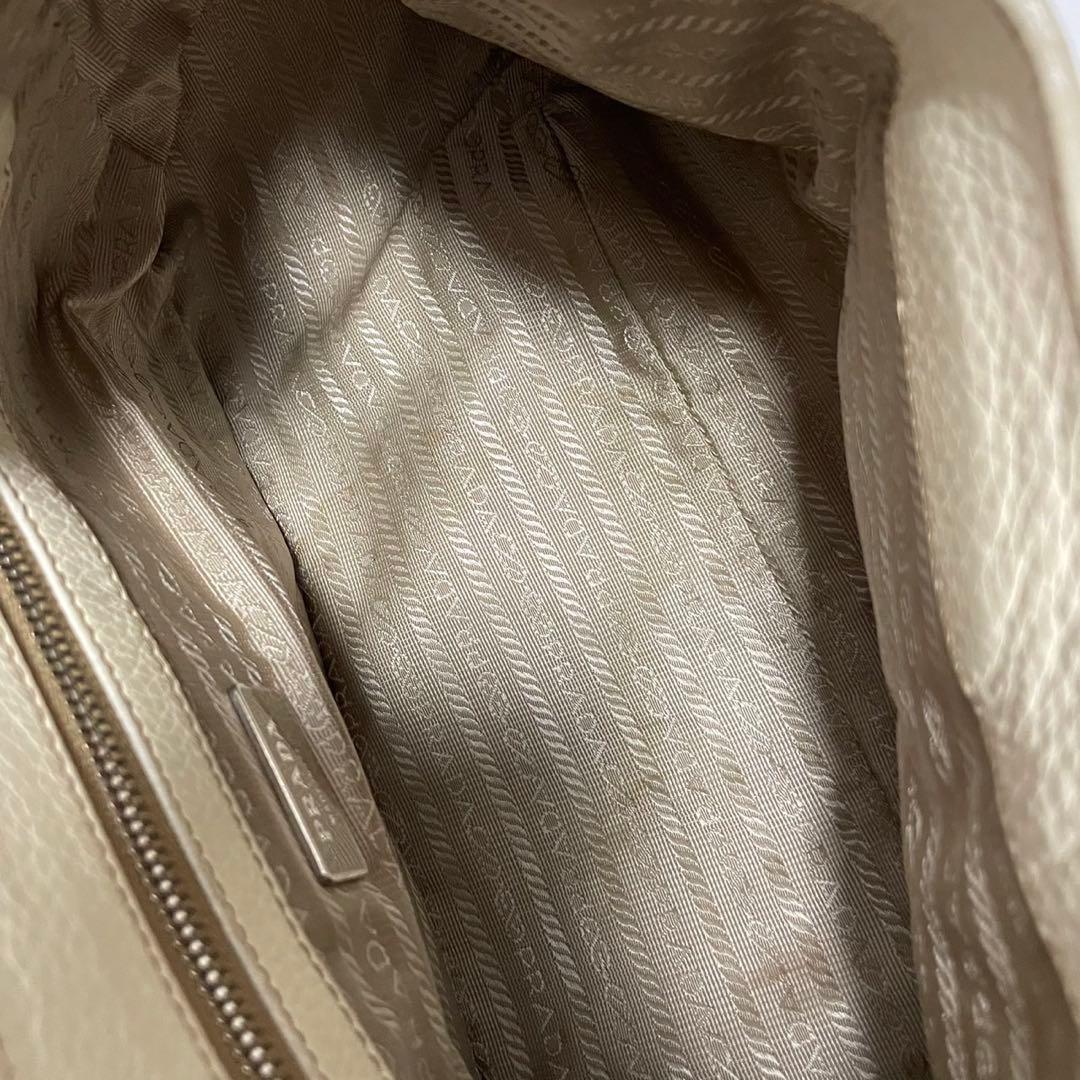 ■美品■ PRADA ハンドバッグ　ワンショルダー アイボリー　レザー