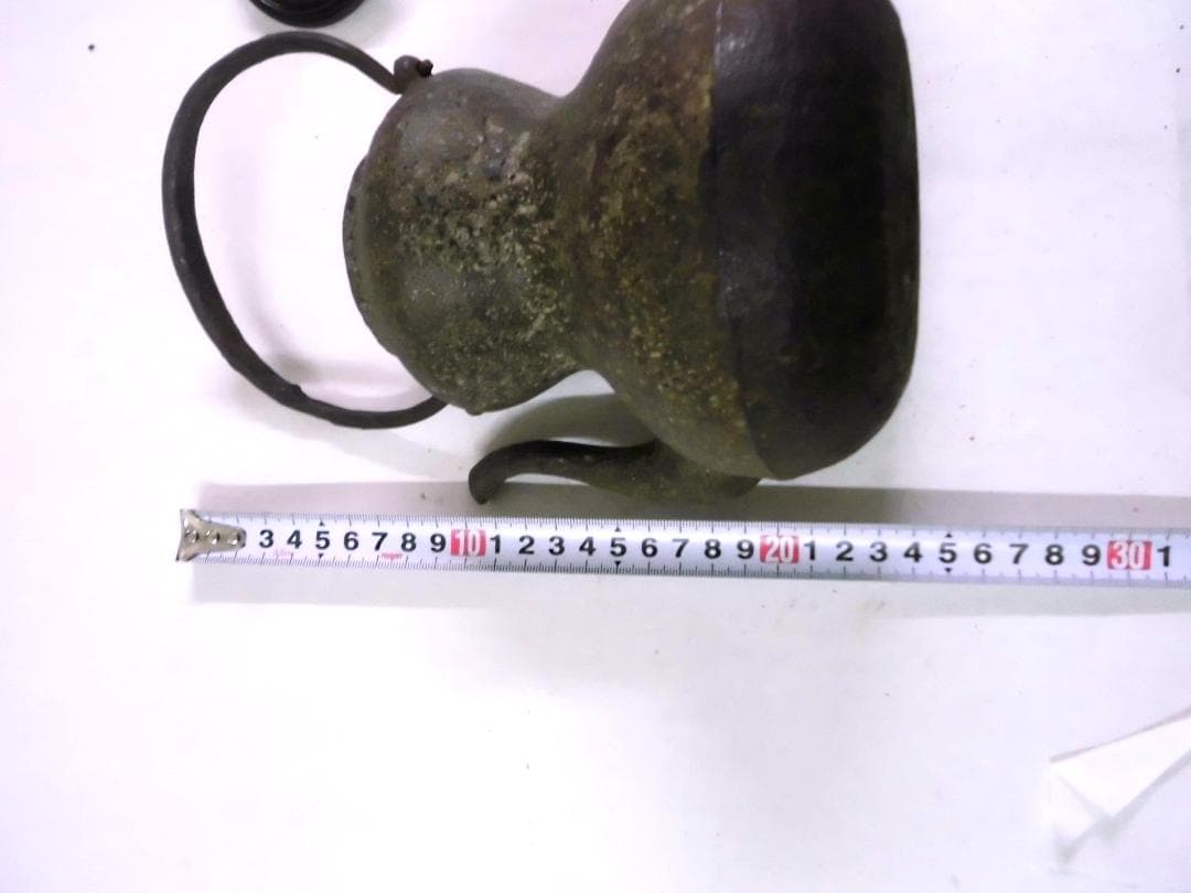 手渡し限定 十一代 宮崎寒雉 鉄製瓢箪茶釜 木箱付 先祖代々