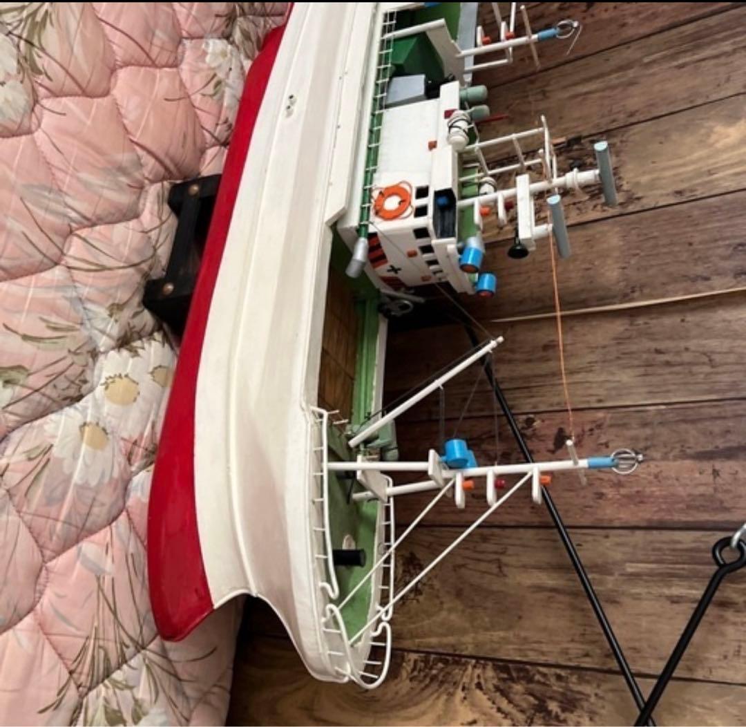 漁船模型 白と赤 静岡県引き取り限定 - メルカリ