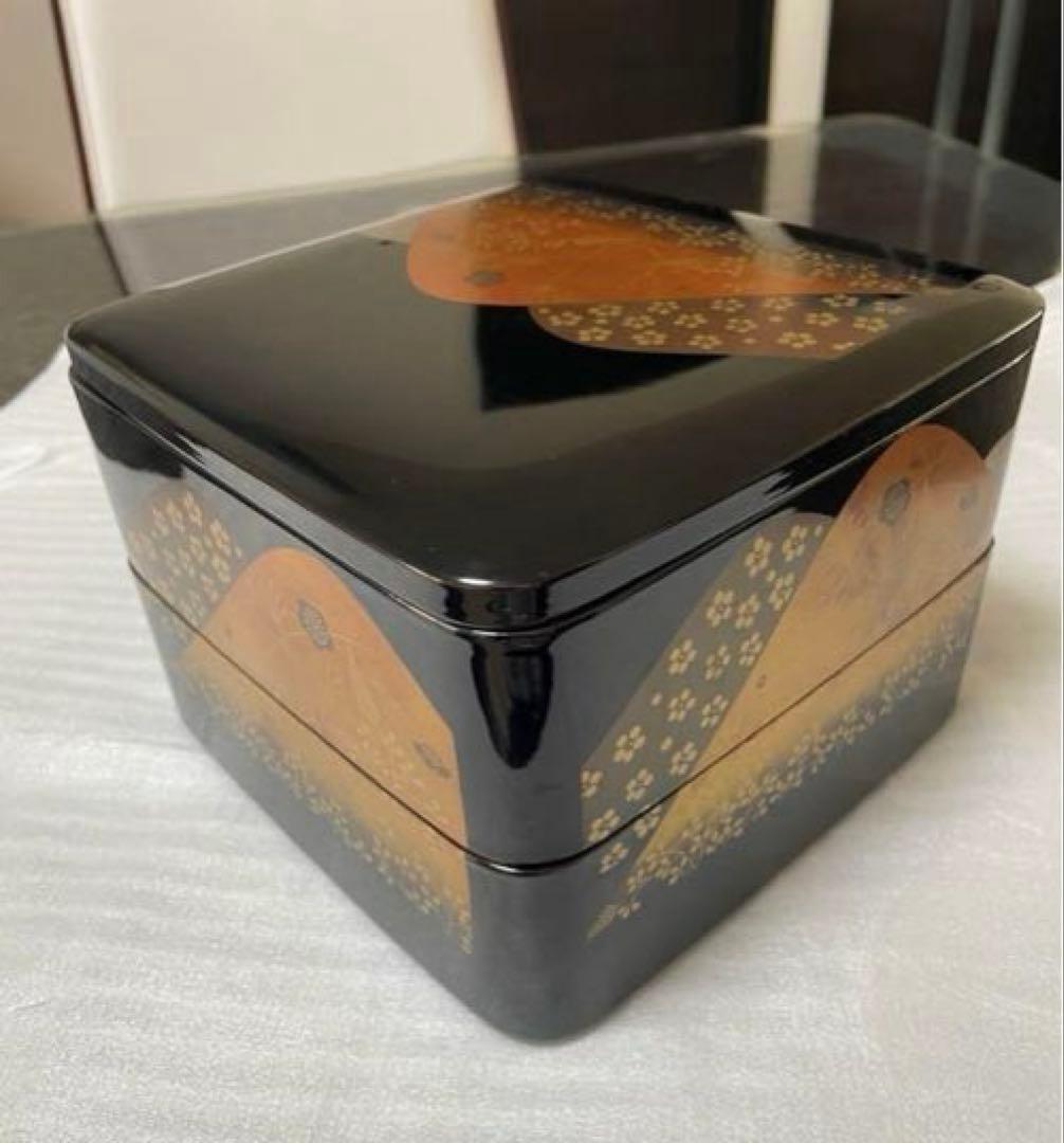 漆器 重箱 蓋付き 黒地 金色