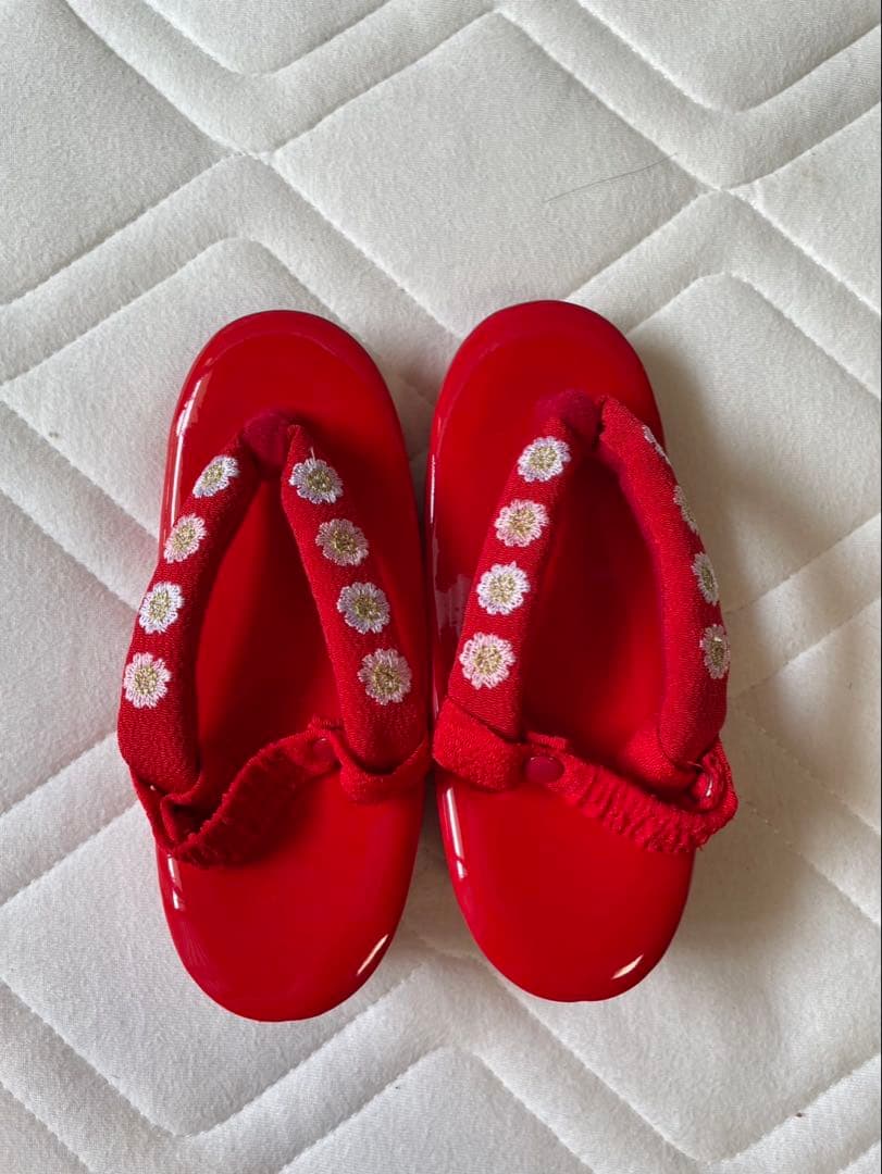 七五三 ３歳女の子　着物(赤系) ✳︎箱あり