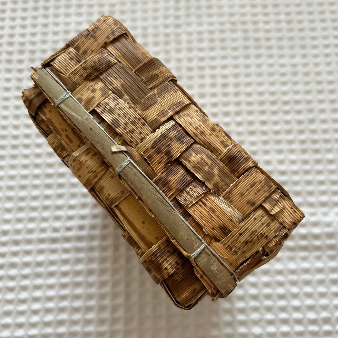 竹皮細工 竹皮編み 小物入れ お弁当箱 昭和レトロ風 - メルカリ
