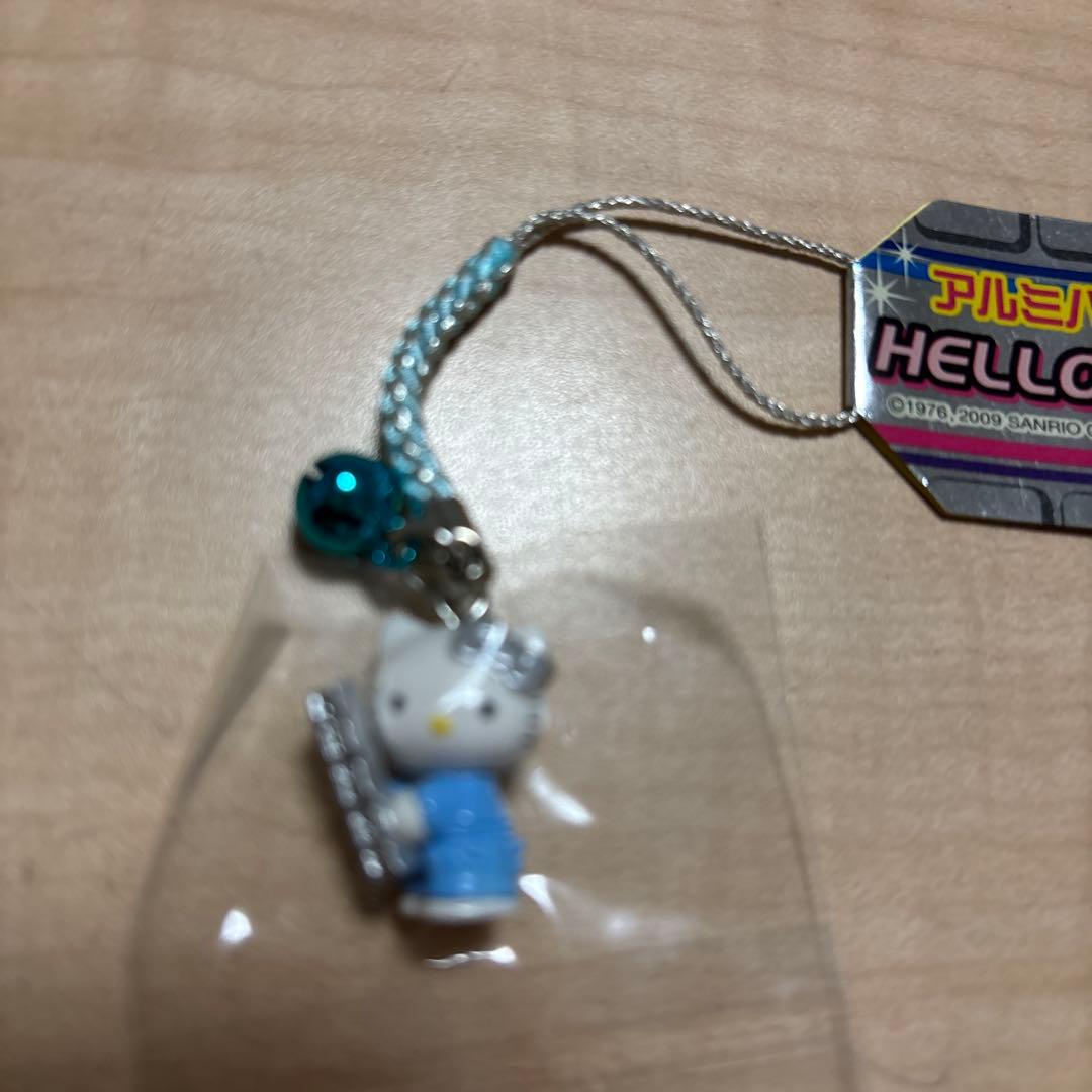 ハローキティ フィギュアストラップ 鈴付き
