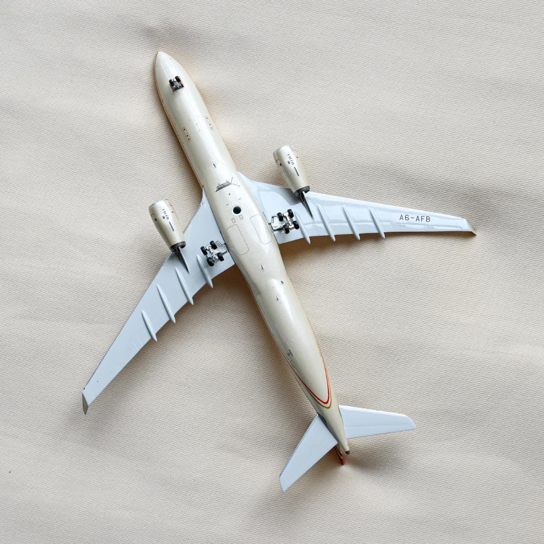 エティハド航空 A330-300 旧塗装 Phoenix 1/400