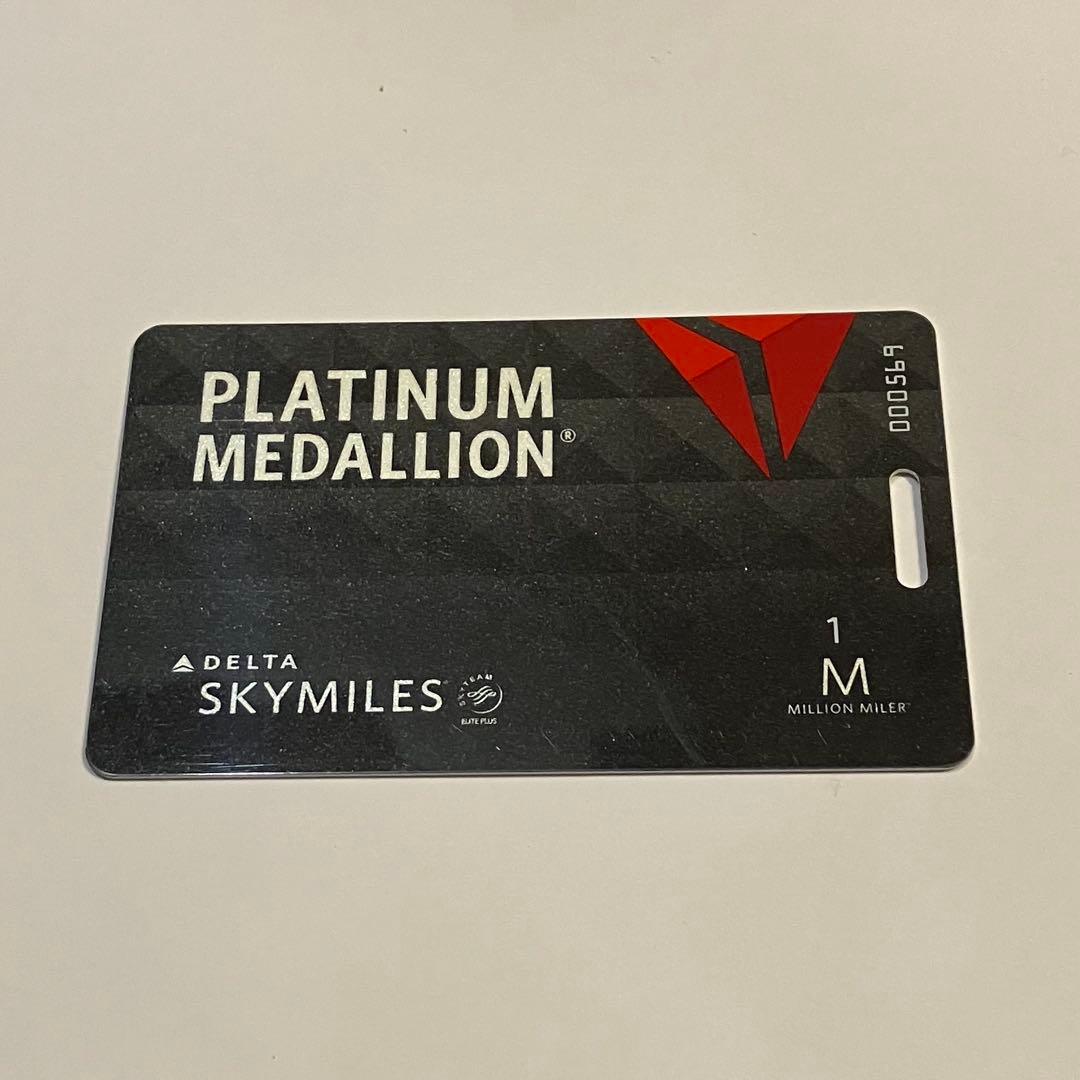 デルタ航空ミリオンマイラータグセット - メルカリ
