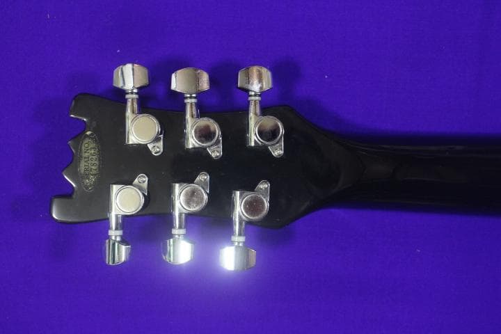 モズライト ミニ エレキギター ケース付き ☆中古難有り（内蔵アンプ