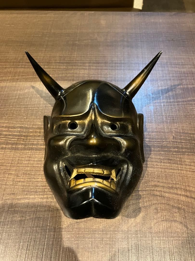 般若面（はんにゃめん） 黒 金彩 能面 お面 壁掛け インテリア