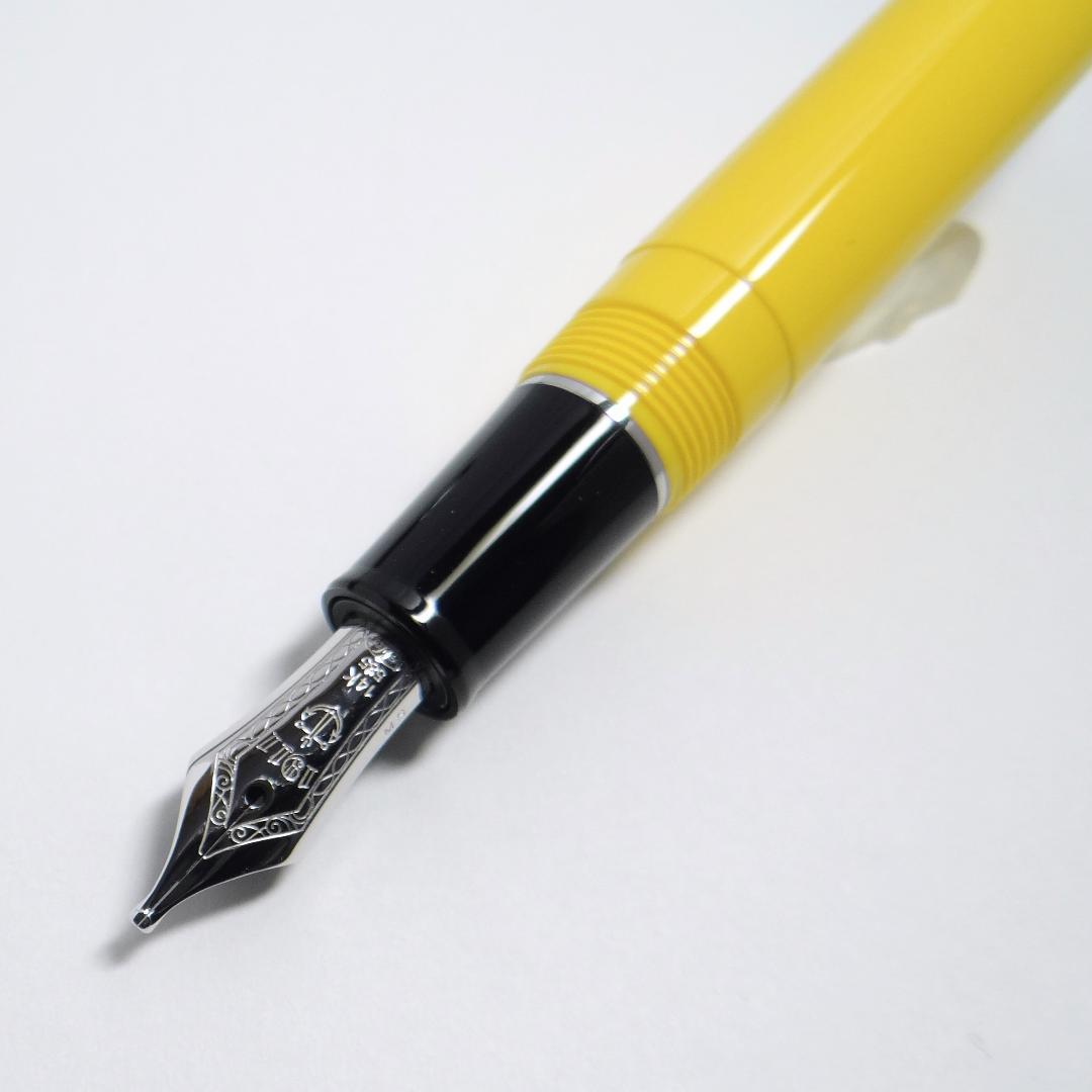 【訳有・買得・旧ニブ】セーラー 万年筆 プロギア スリムミニ SAILOR