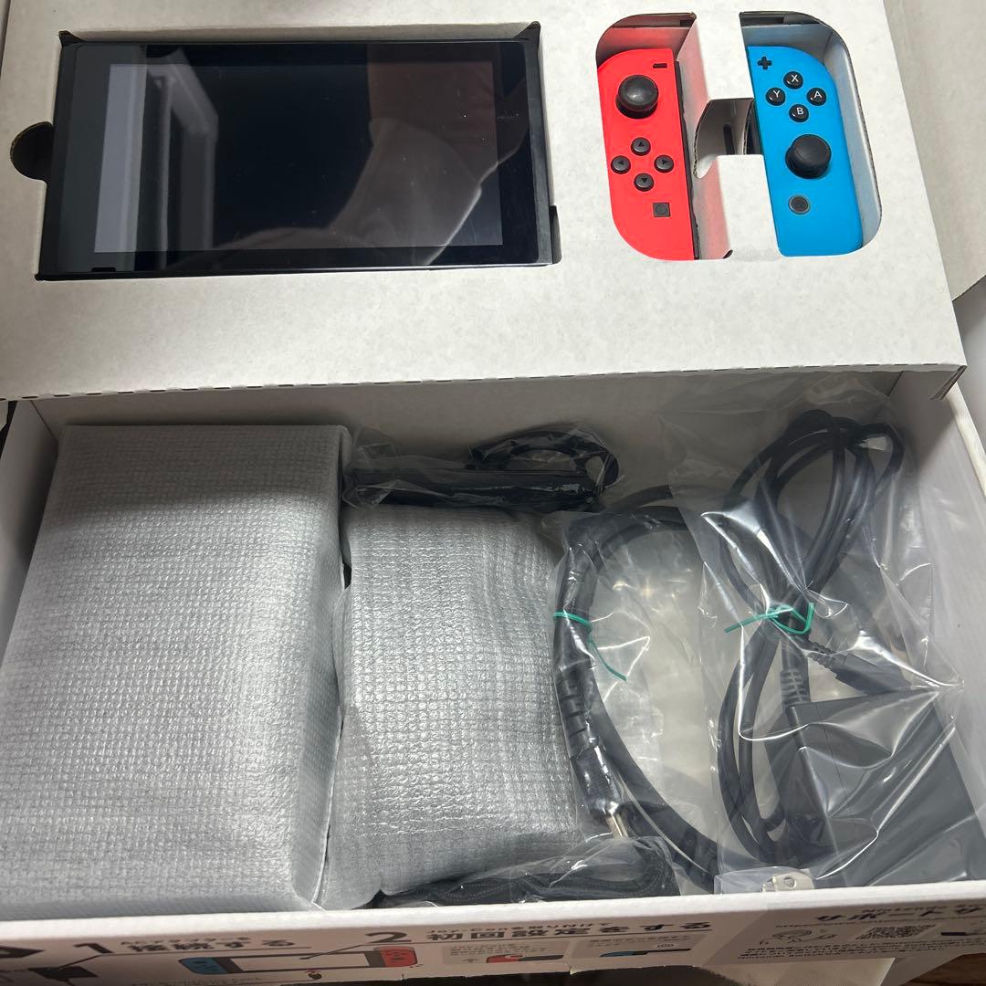 Nintendo Switch 初期型　Joy-Conブルーレッド