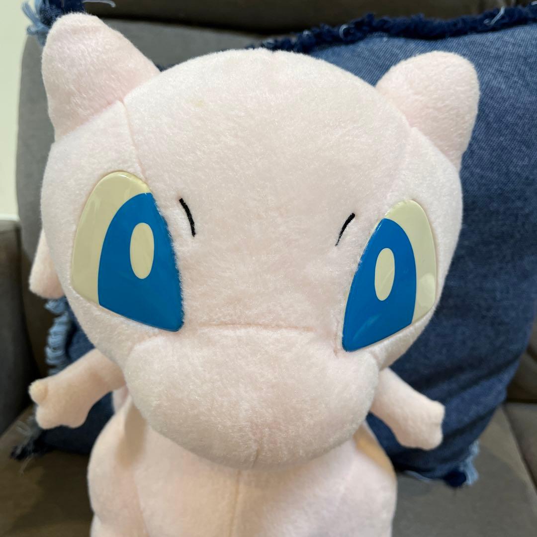 TOMY 『 1/1 おしゃべりミュウ 』 等身大 ぬいぐるみ ポケモン