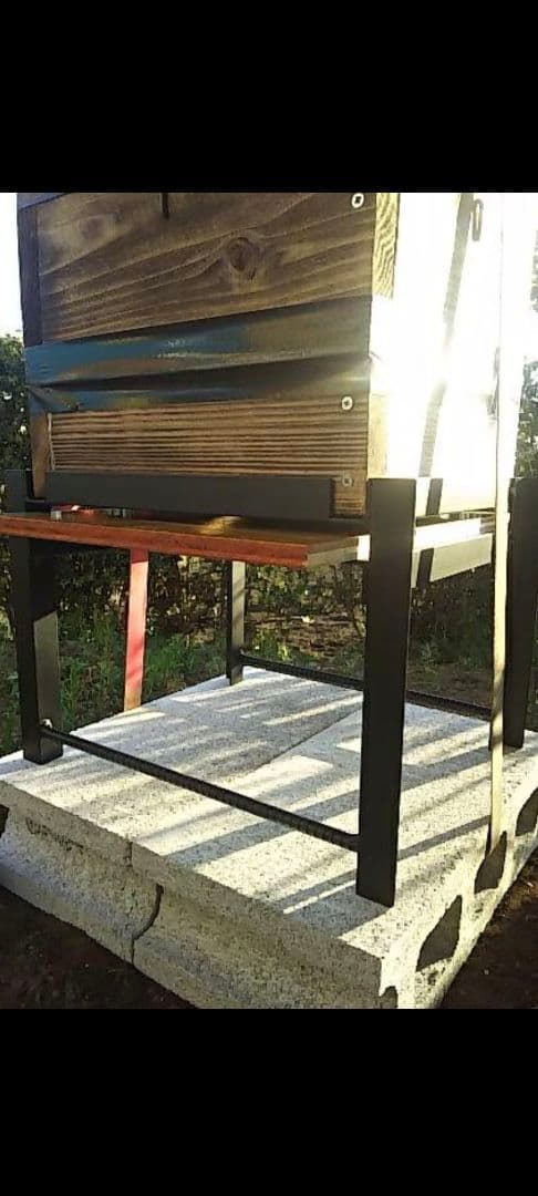 重箱式巣箱台 2台 280ミリ用 ニホンミツバチ 鉄製台